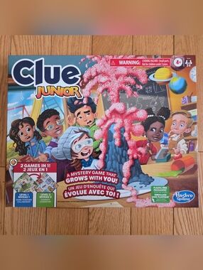 Hasbro Gaming Clue Junior A Mystery Game That Grows With You! 2 Games In 1!